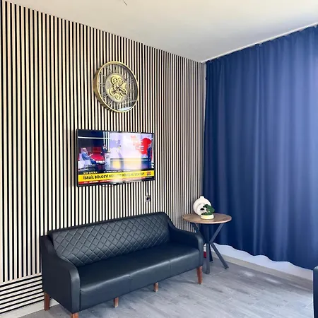 Atakoru Luxury Yasamkent Brand New Modern Comfort Hotel *